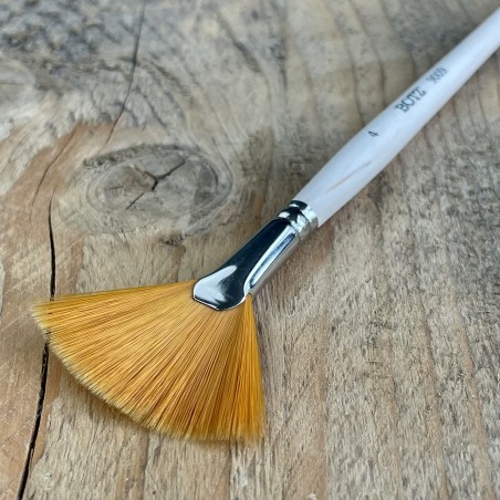 Botz Yelpaze Fırça No: 4 (9009)